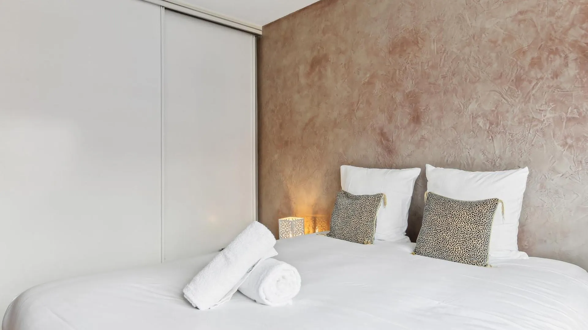 Appartement Proche De La Tour Eiffel Paris Aparthotel